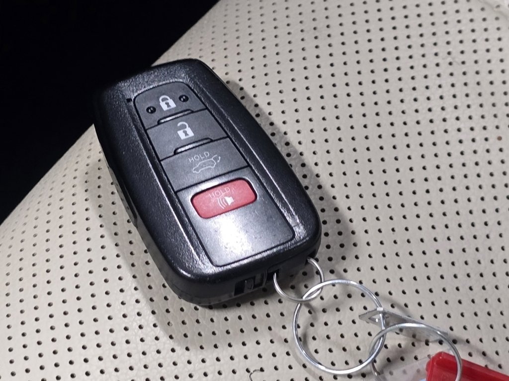 Certified 2020 Toyota Highlander Limited image 34