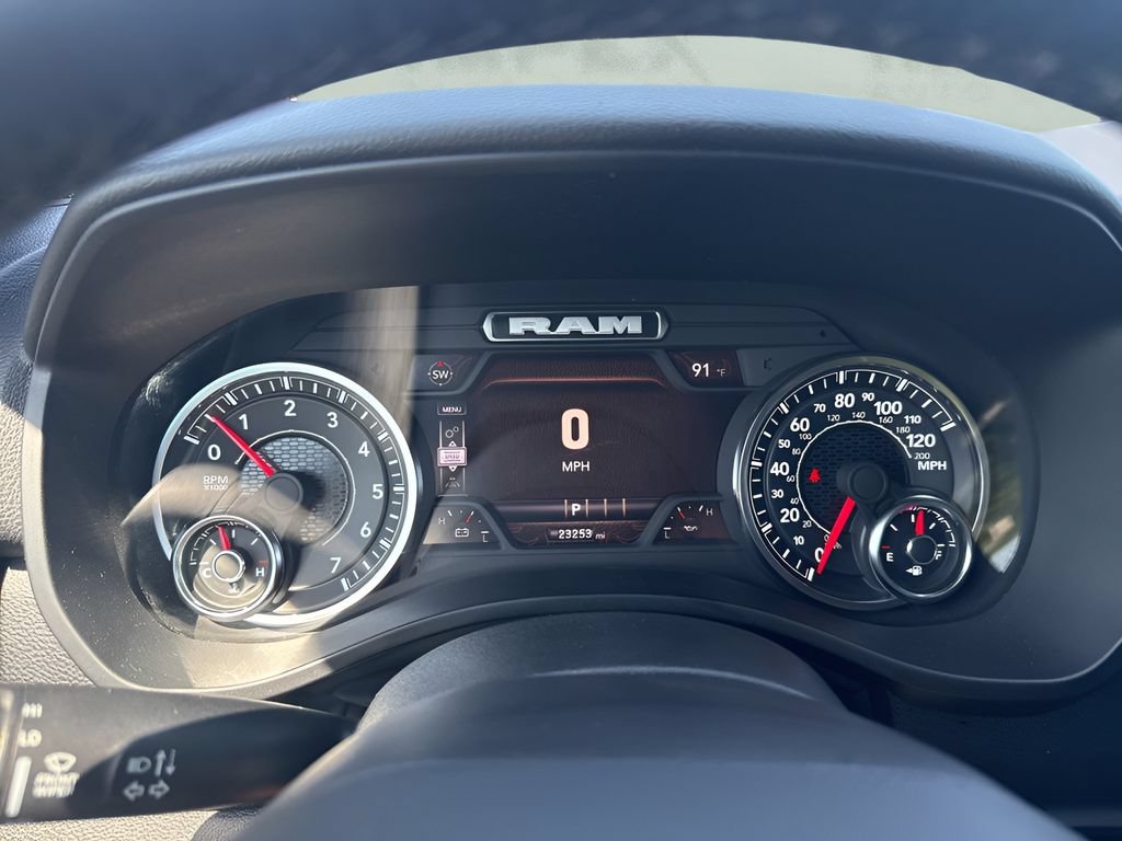 Used 2025 RAM 1500 Big Horn AWD/4WD image 24