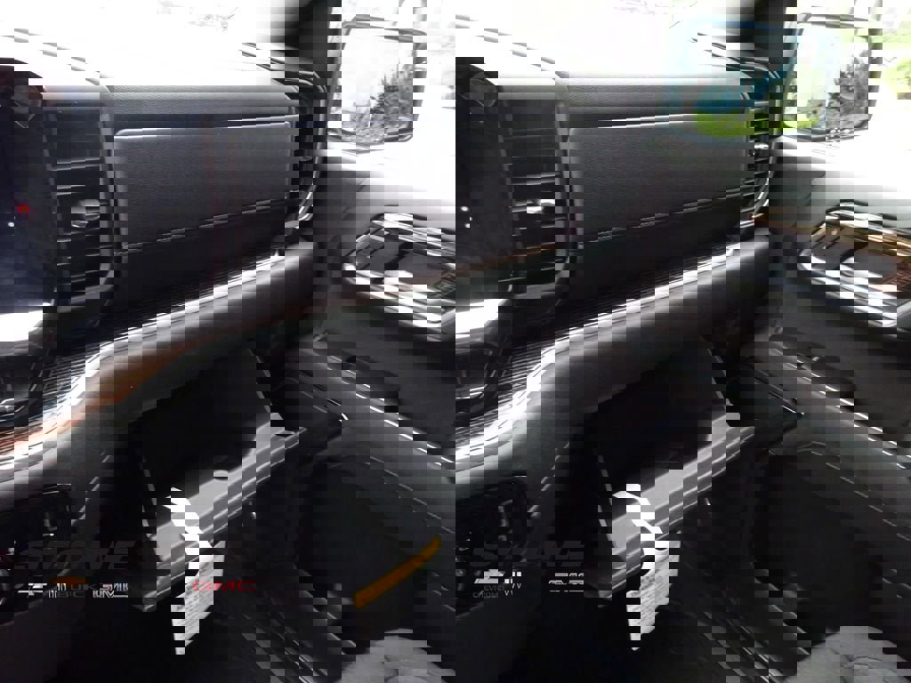 New 2026 GMC Sierra 1500 Elevation image 29