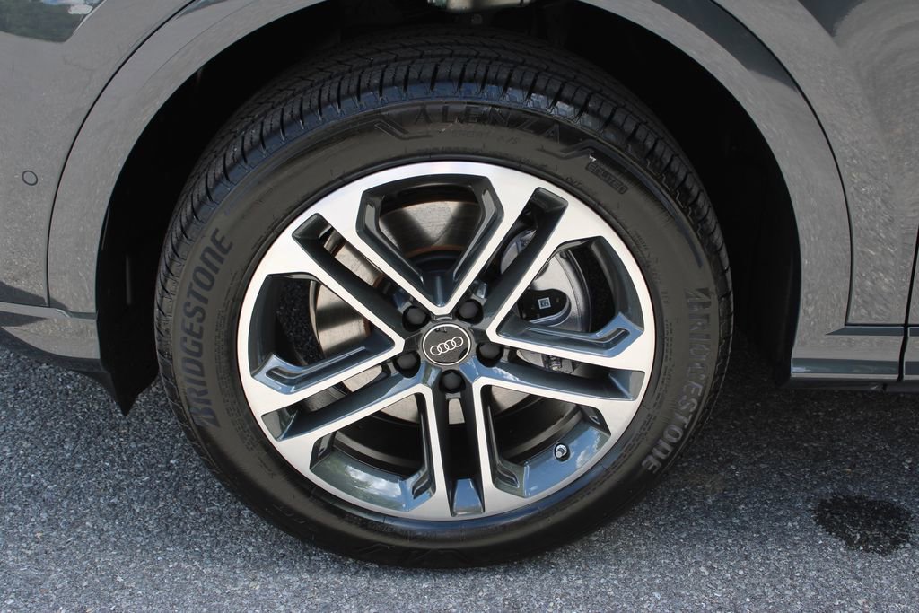 Certified 2025 Audi Q5 Premium Plus w/ Premium Plus image 34