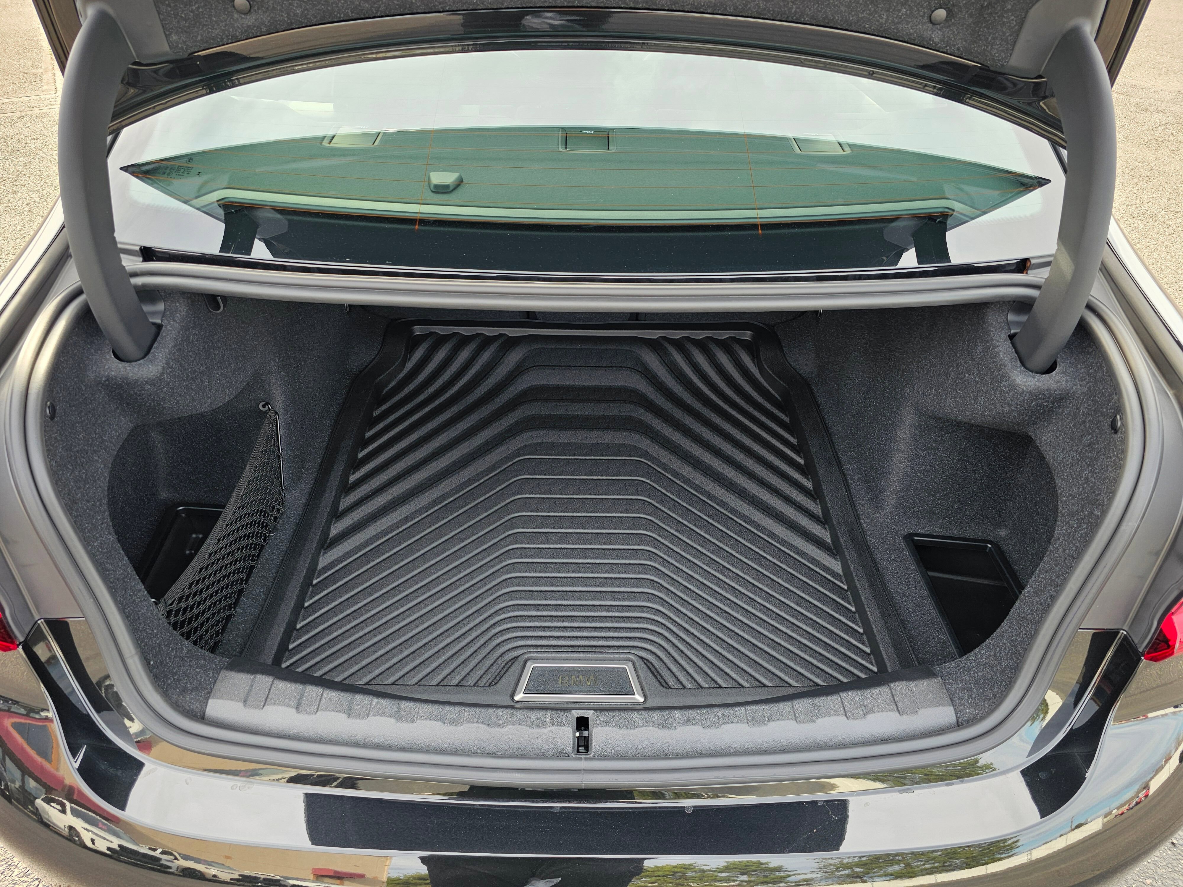 New 2026 BMW 330i xDrive Sedan w/ M Sport Package image 30