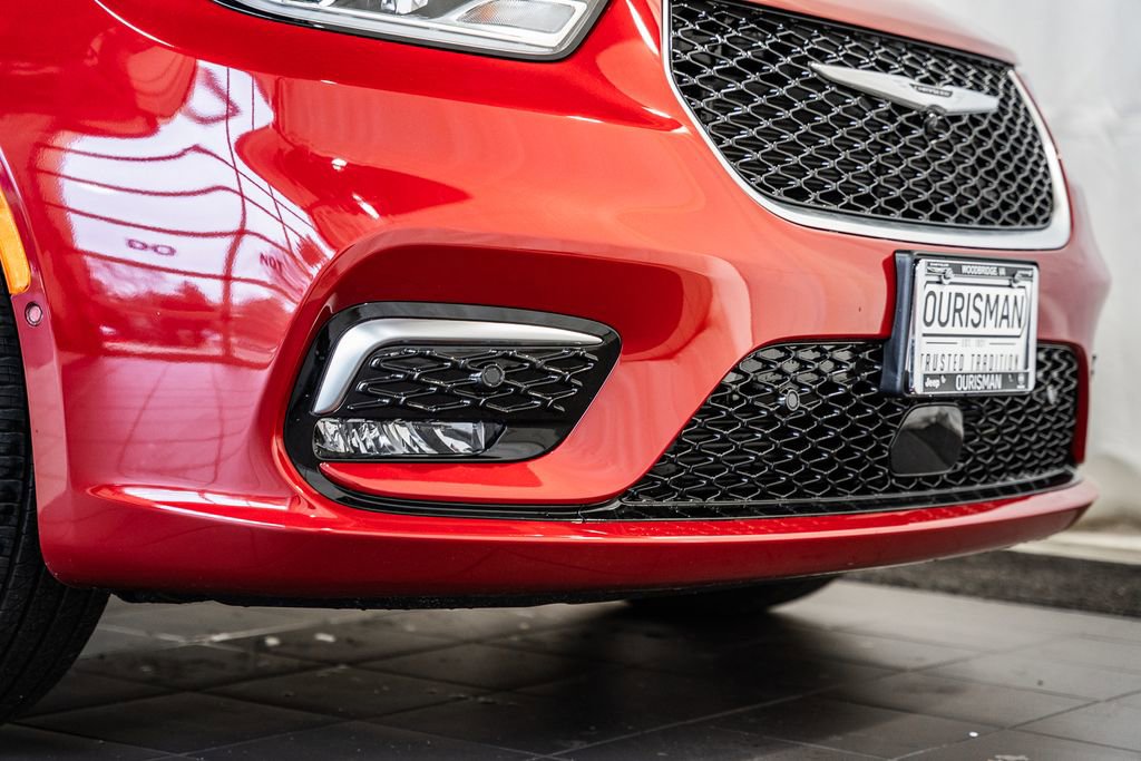 New 2026 Chrysler Pacifica Pinnacle image 15