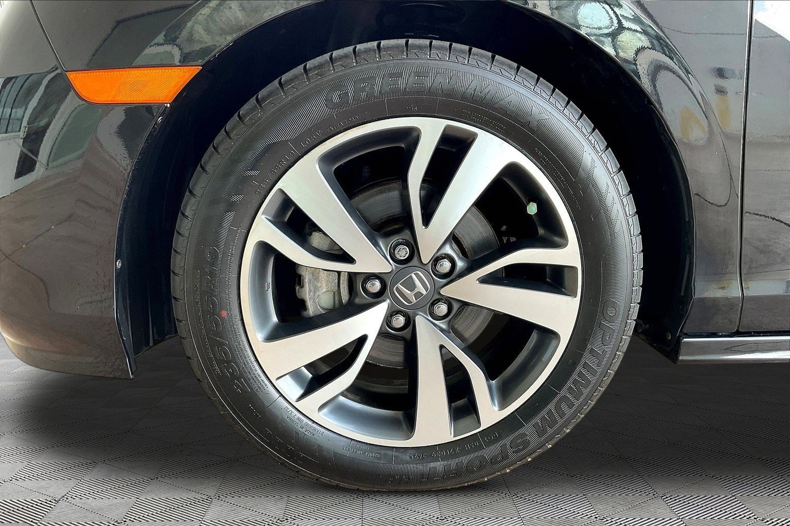 Used 2023 Honda Odyssey Touring image 33