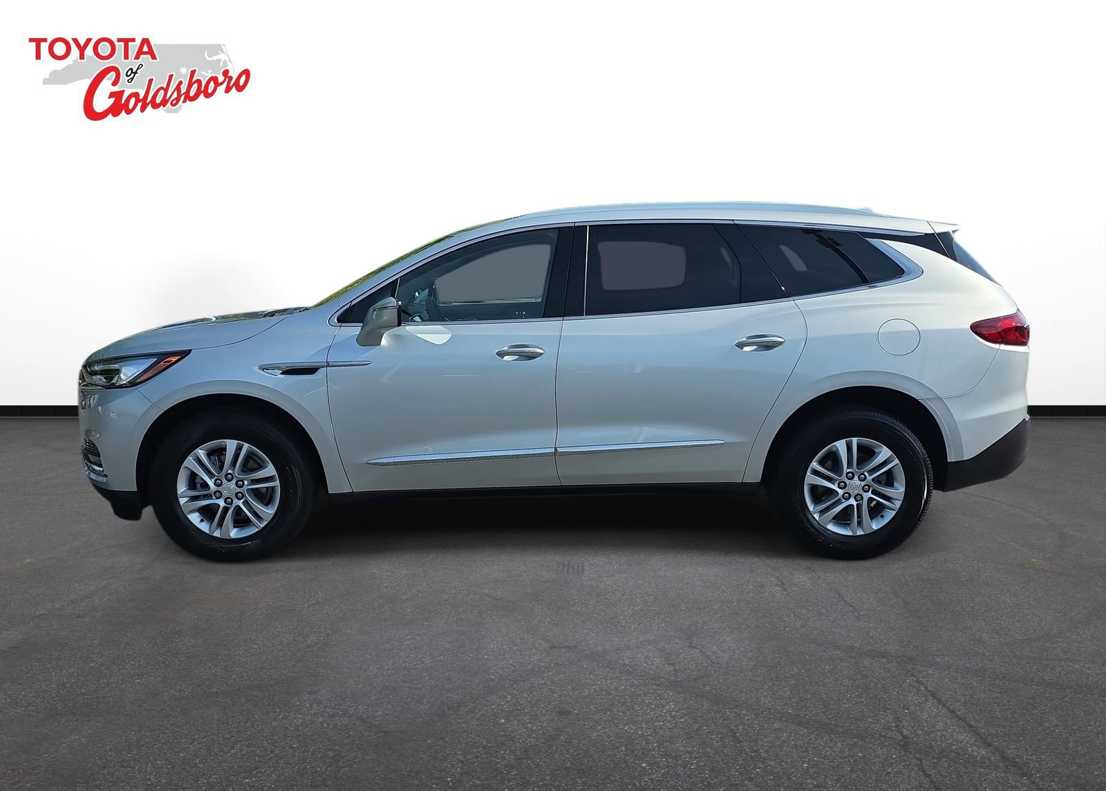Used 2021 Buick Enclave Essence w/ Sound and Sites Package image 8