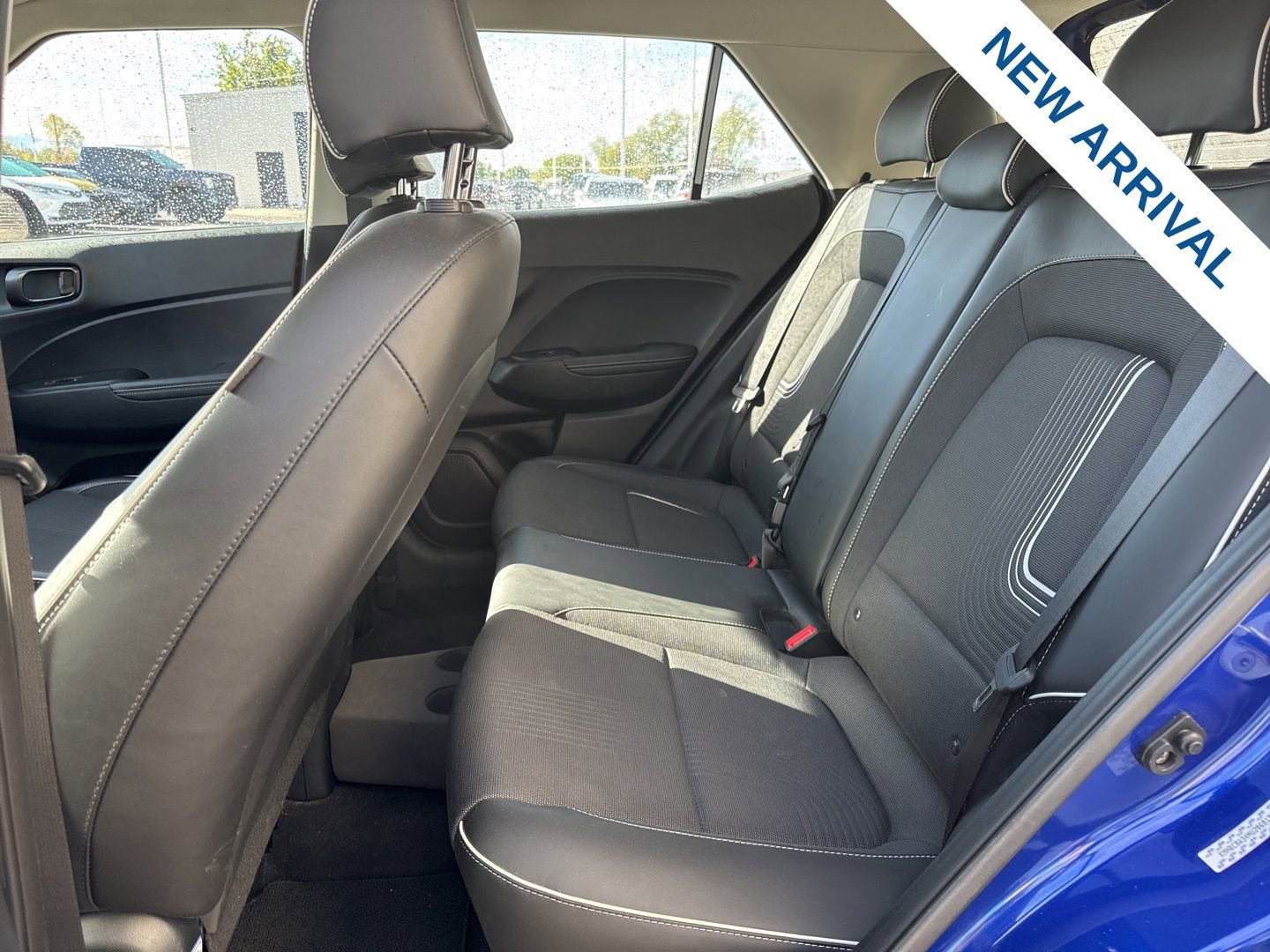 Used 2022 Hyundai Venue Limited image 14