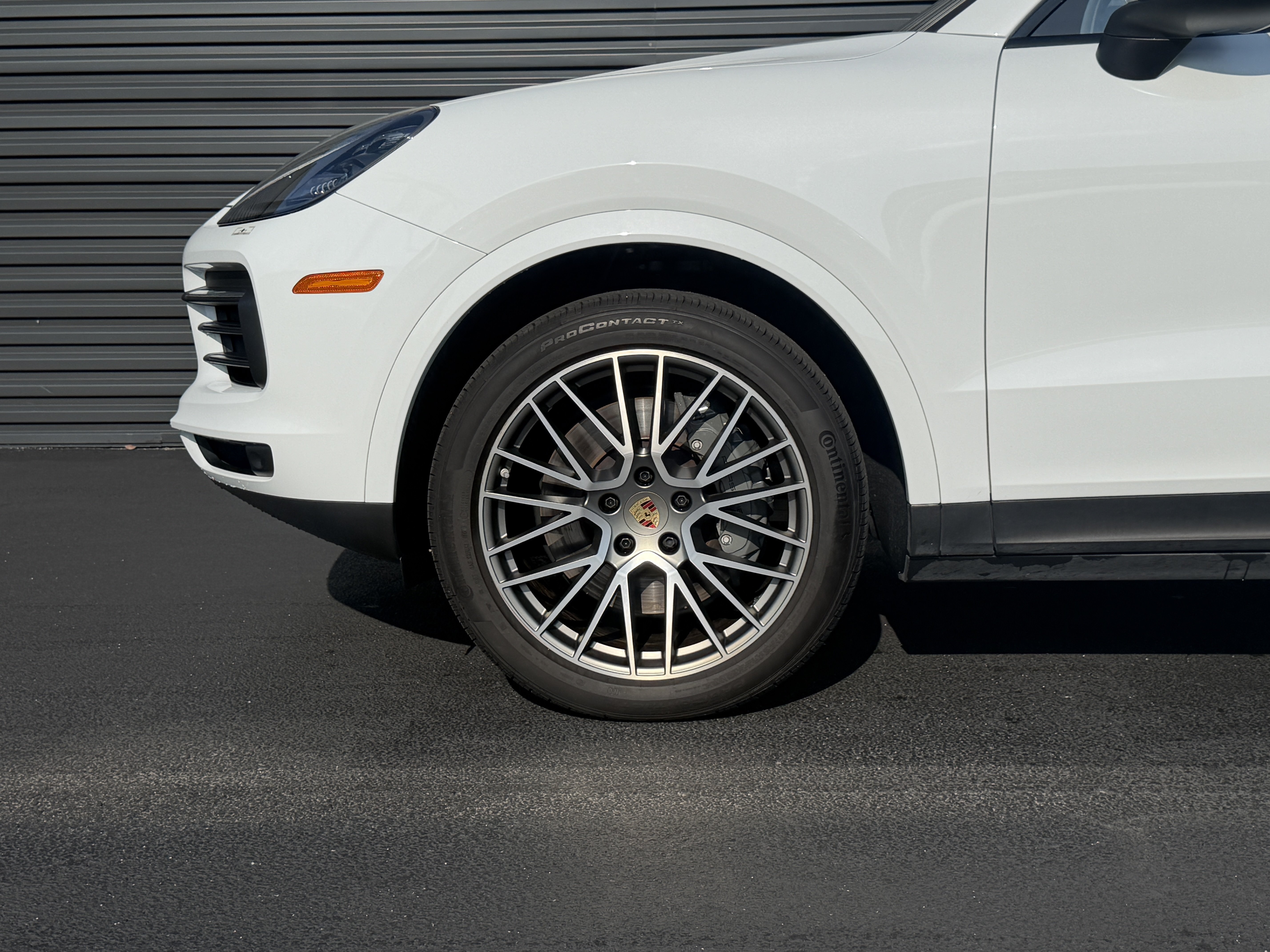 Certified 2023 Porsche Cayenne S Platinum AWD/4WD image 12
