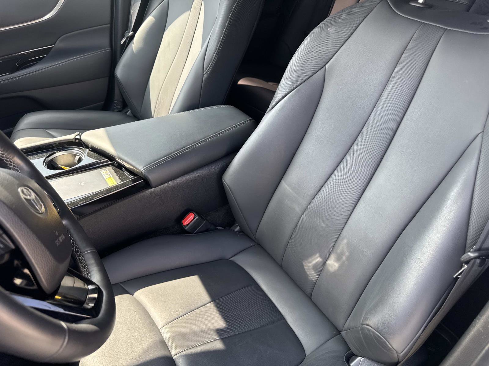 Used 2024 Toyota Mirai w/ Advanced Technology Package image 20