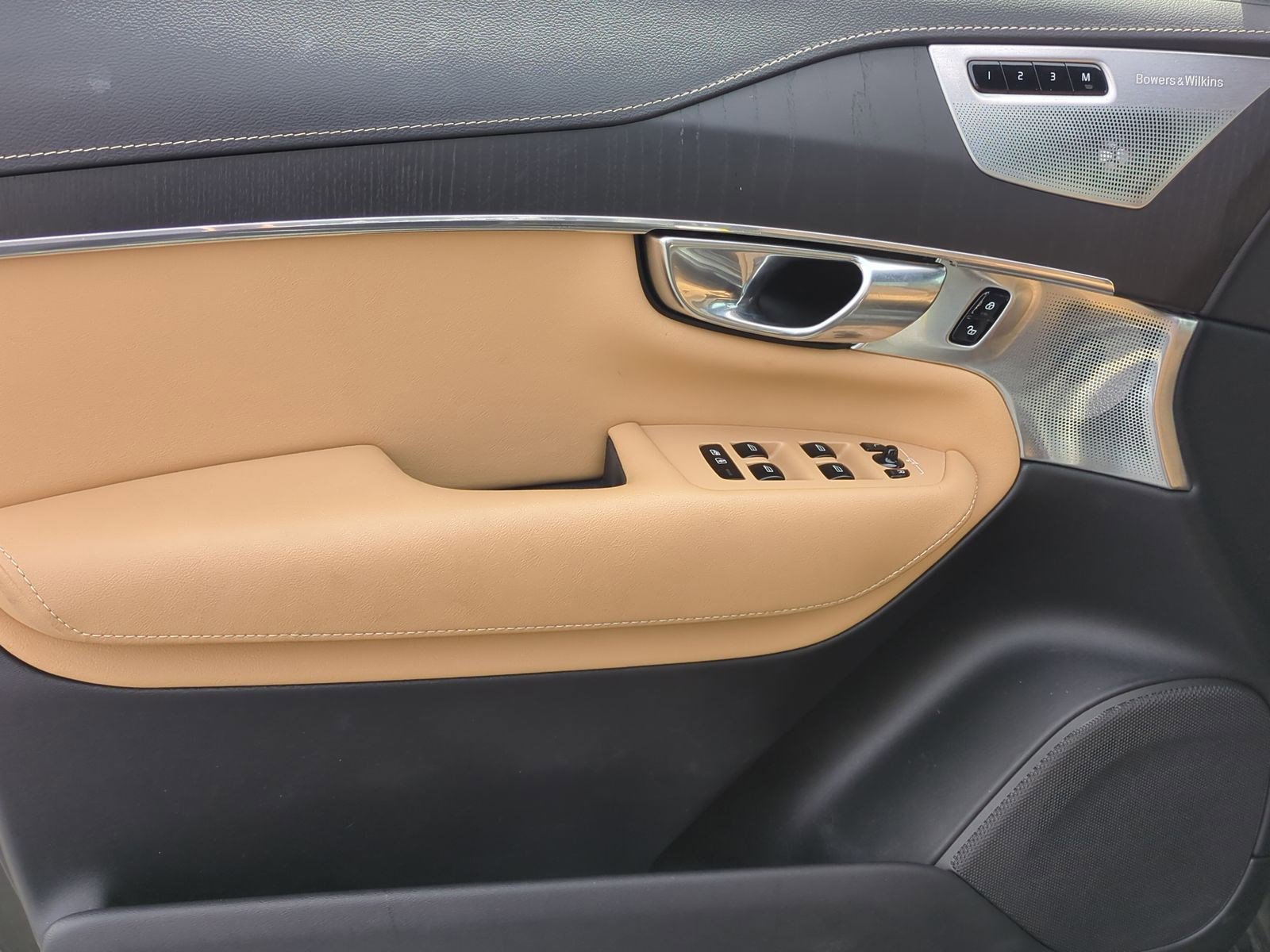 Used 2021 Volvo XC90 T6 Inscription w/ Lounge Package image 14