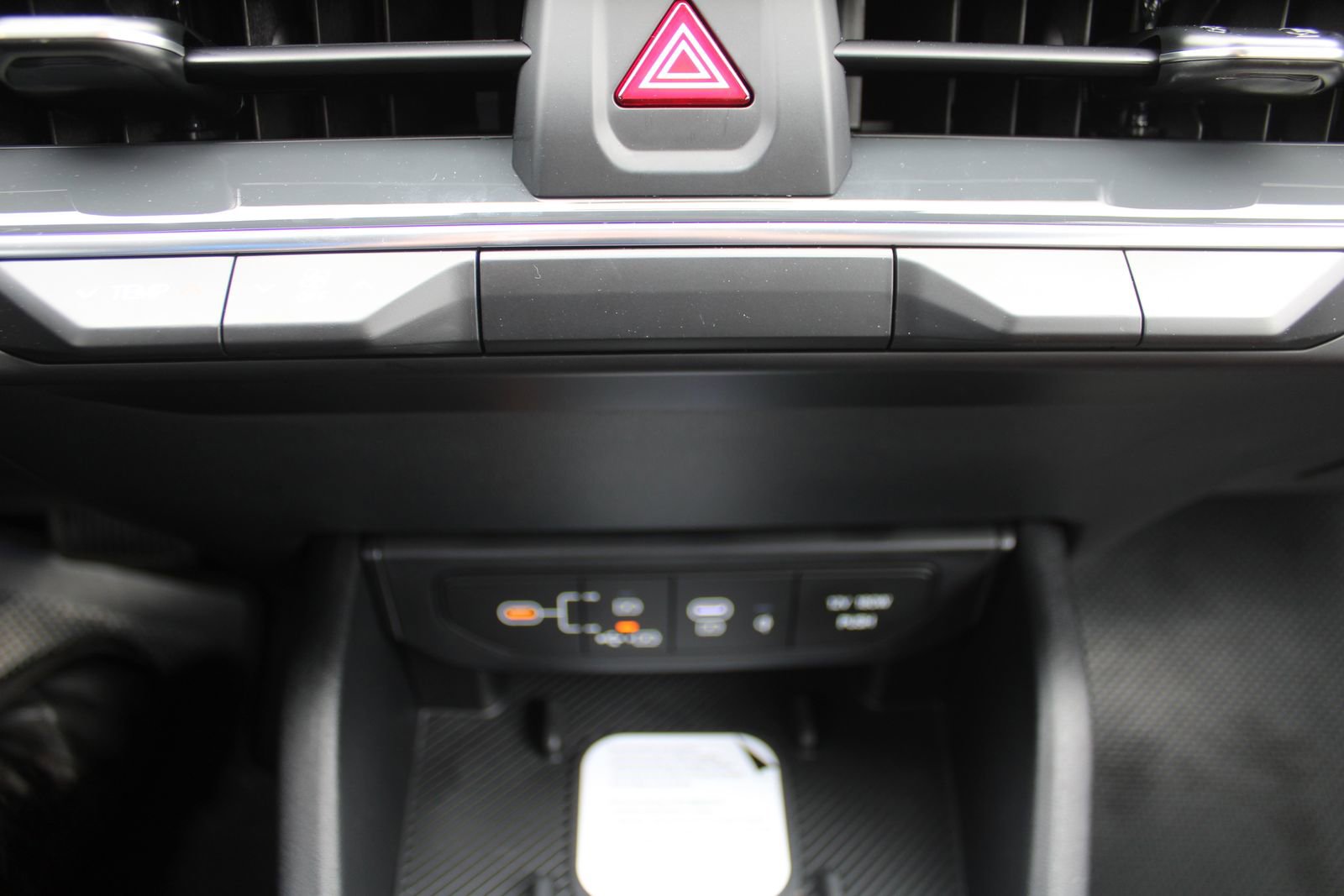 New 2026 Kia K4 GT-Line image 40