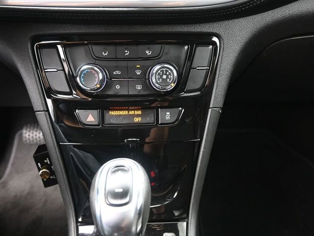 Used 2021 Buick Encore Preferred image 4