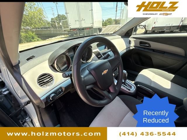 Certified 2011 Chevrolet Cruze LS FWD image 10