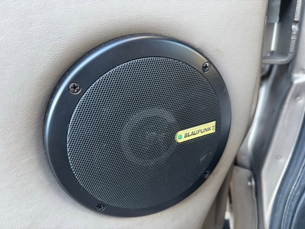 Used 2004 Chevrolet Express 1500 RWD image 15