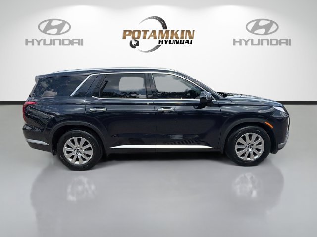 Used 2023 Hyundai Palisade SEL FWD image 4