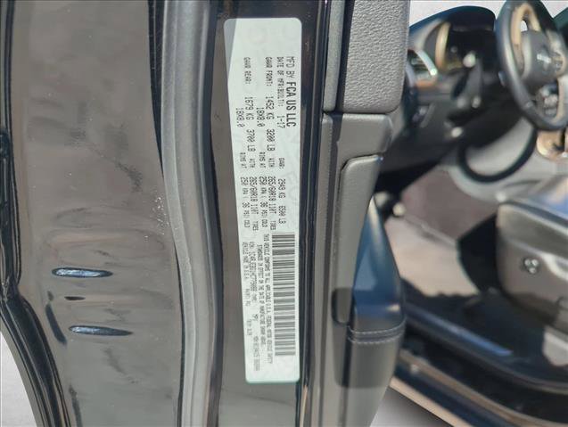 Used 2017 Jeep Grand Cherokee Limited w/ Luxury Group II image 29