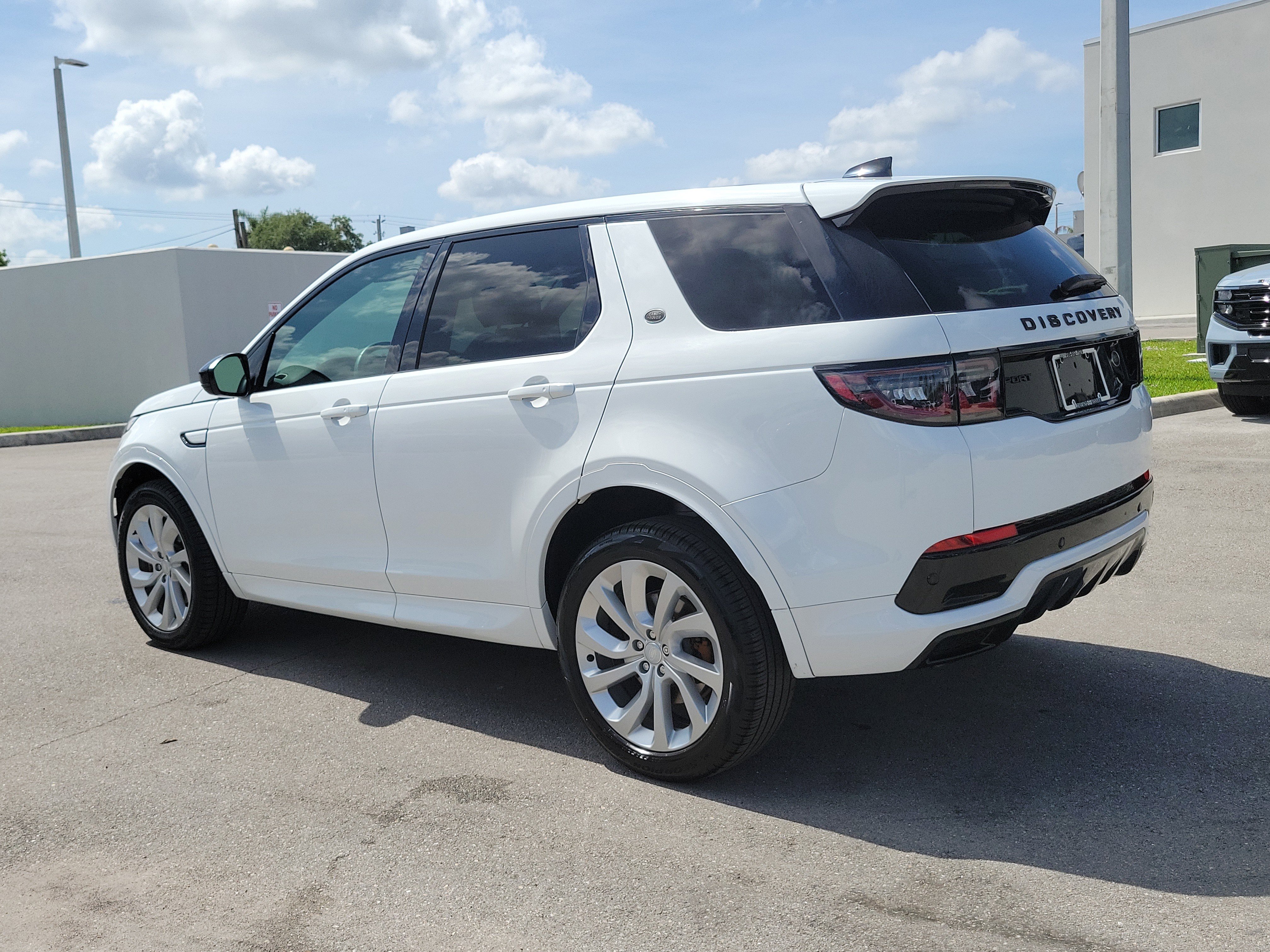 Used 2023 Land Rover Discovery Sport S R-Dynamic AWD/4WD image 7