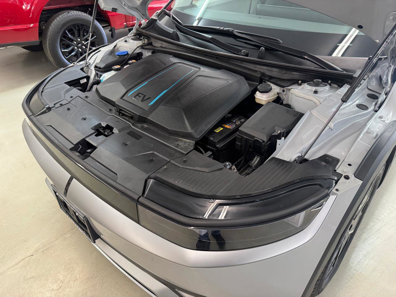 Used 2024 Hyundai Ioniq 5 SE image 18