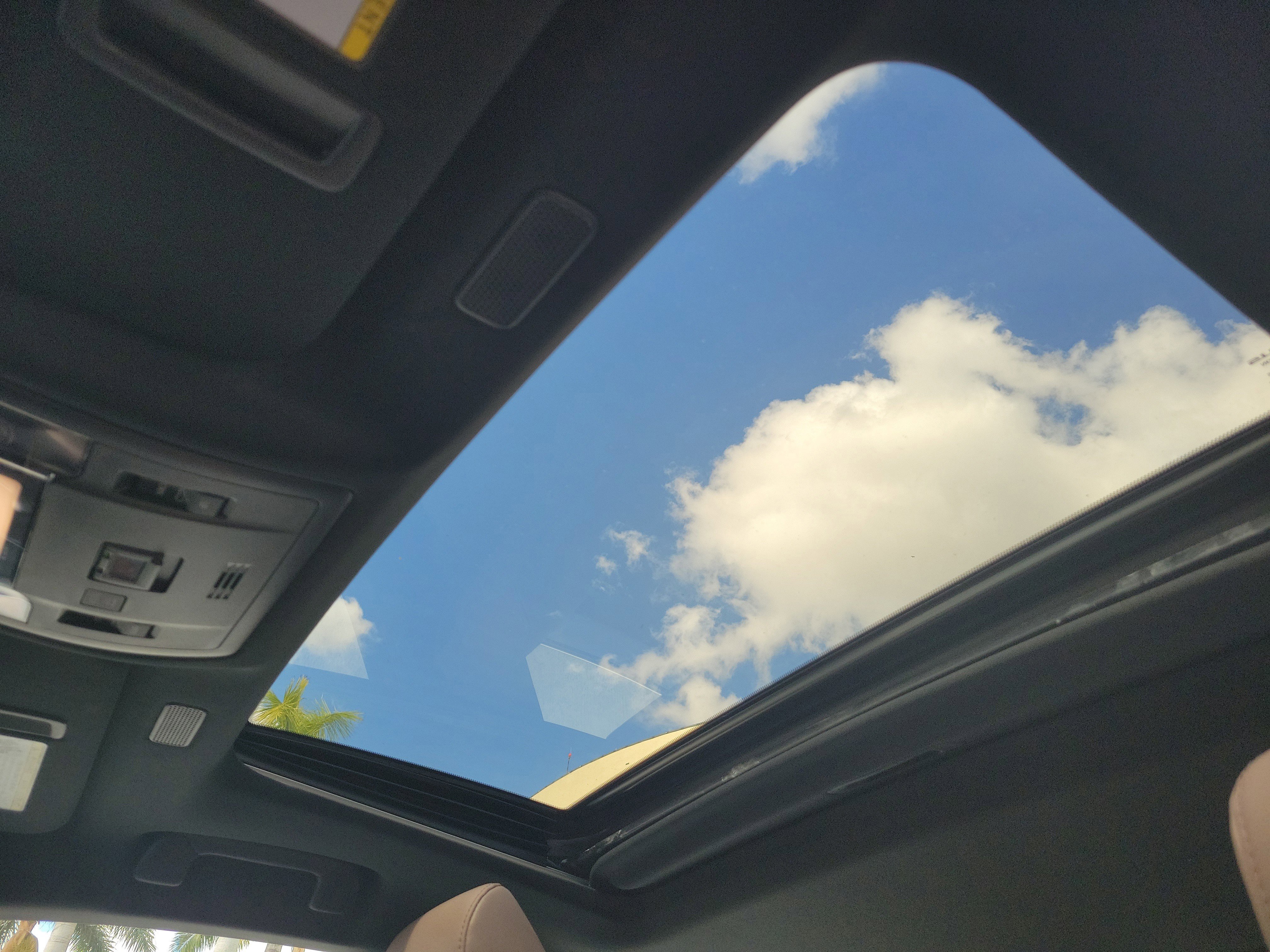 Used 2023 Lexus ES 350 w/ Premium Package image 23