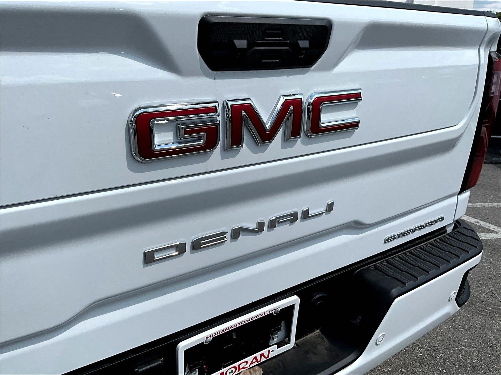 New 2026 GMC Sierra 2500 Denali w/ Denali Reserve Package AWD/4WD image 14