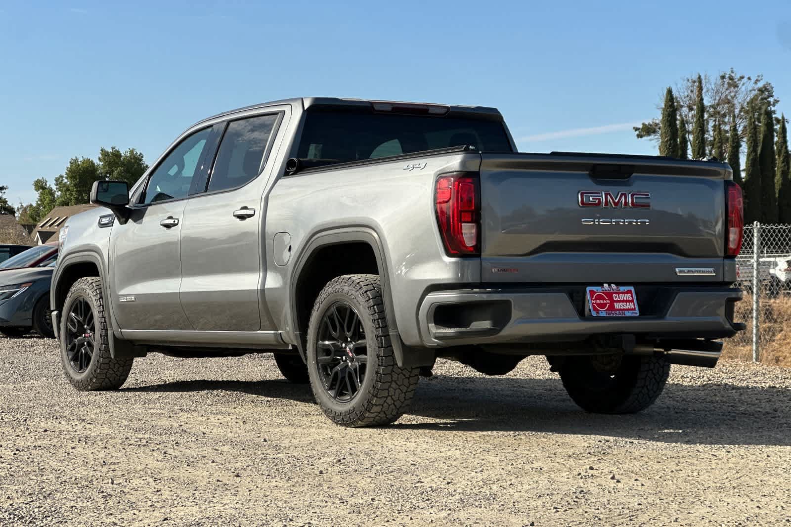 Used 2021 GMC Sierra 1500 Elevation AWD/4WD image 6