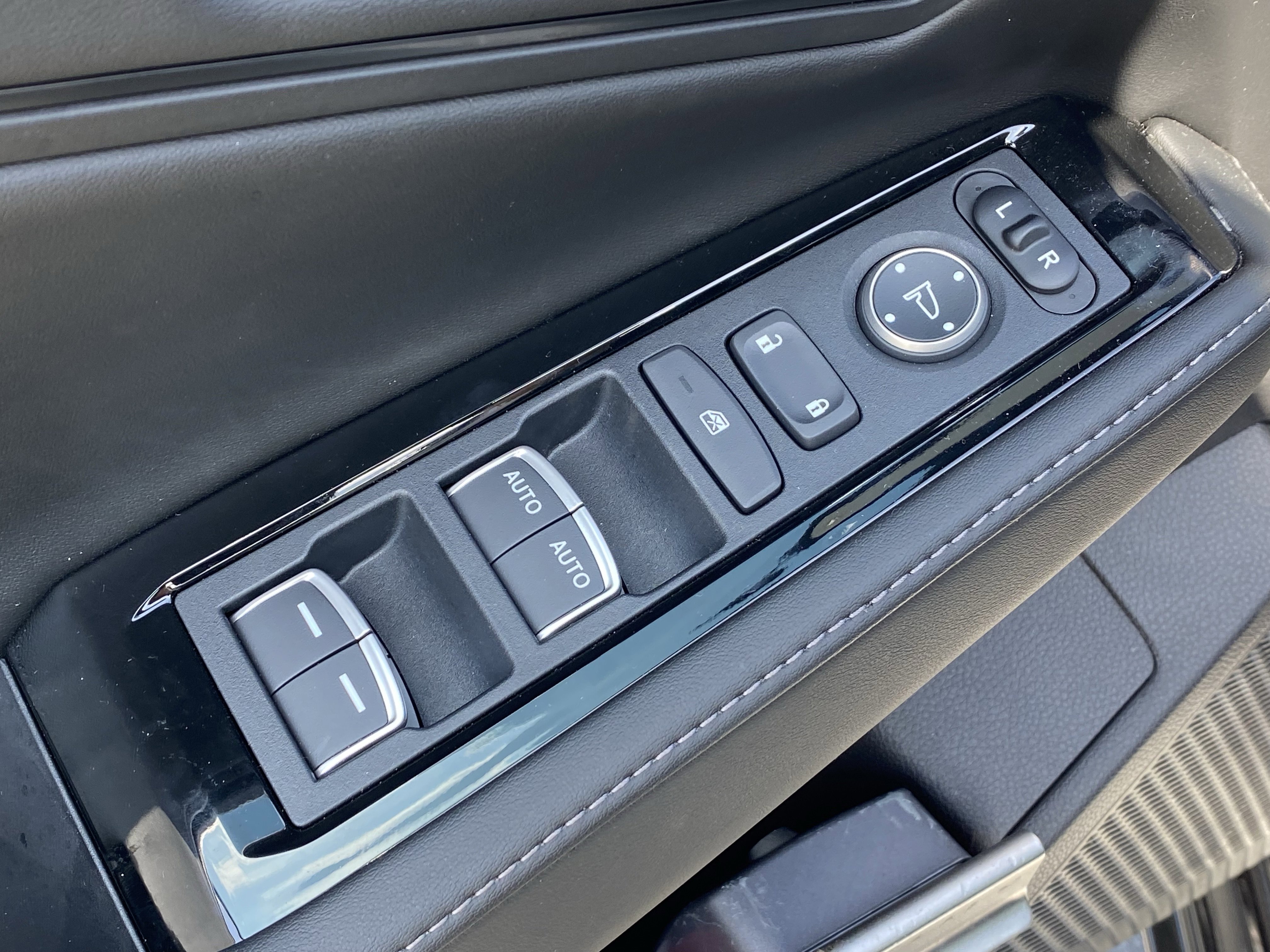 Used 2025 Honda Accord Touring image 17