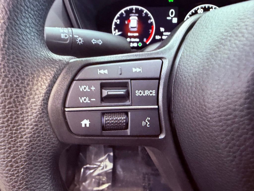 Used 2025 Honda CR-V LX image 18