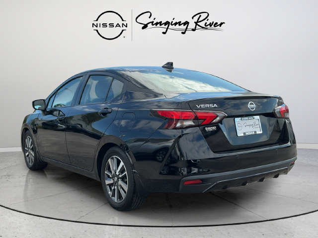 Used 2020 Nissan Versa SV FWD image 5
