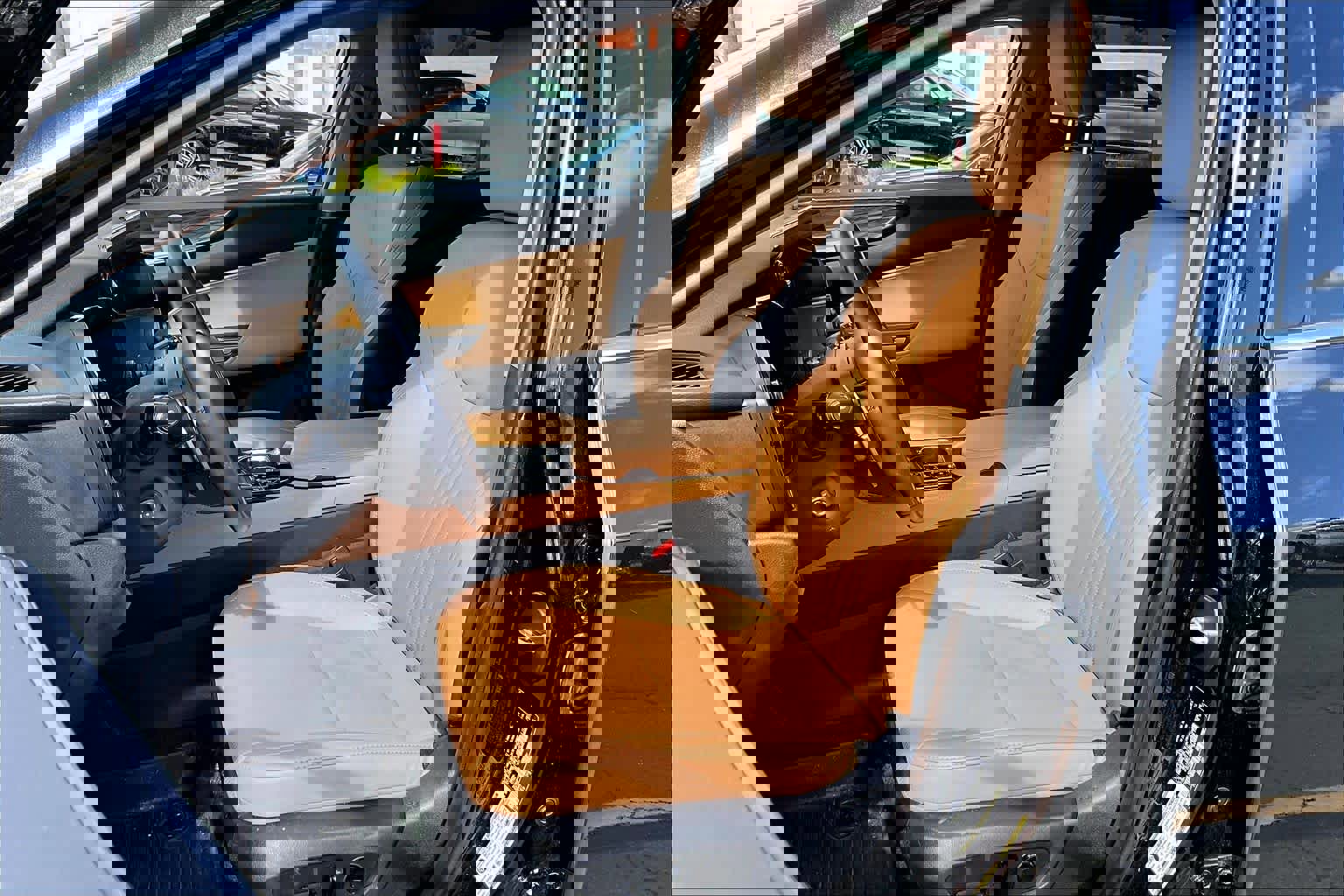 Used 2025 Lexus NX 350h AWD w/ Cold Area Package image 7