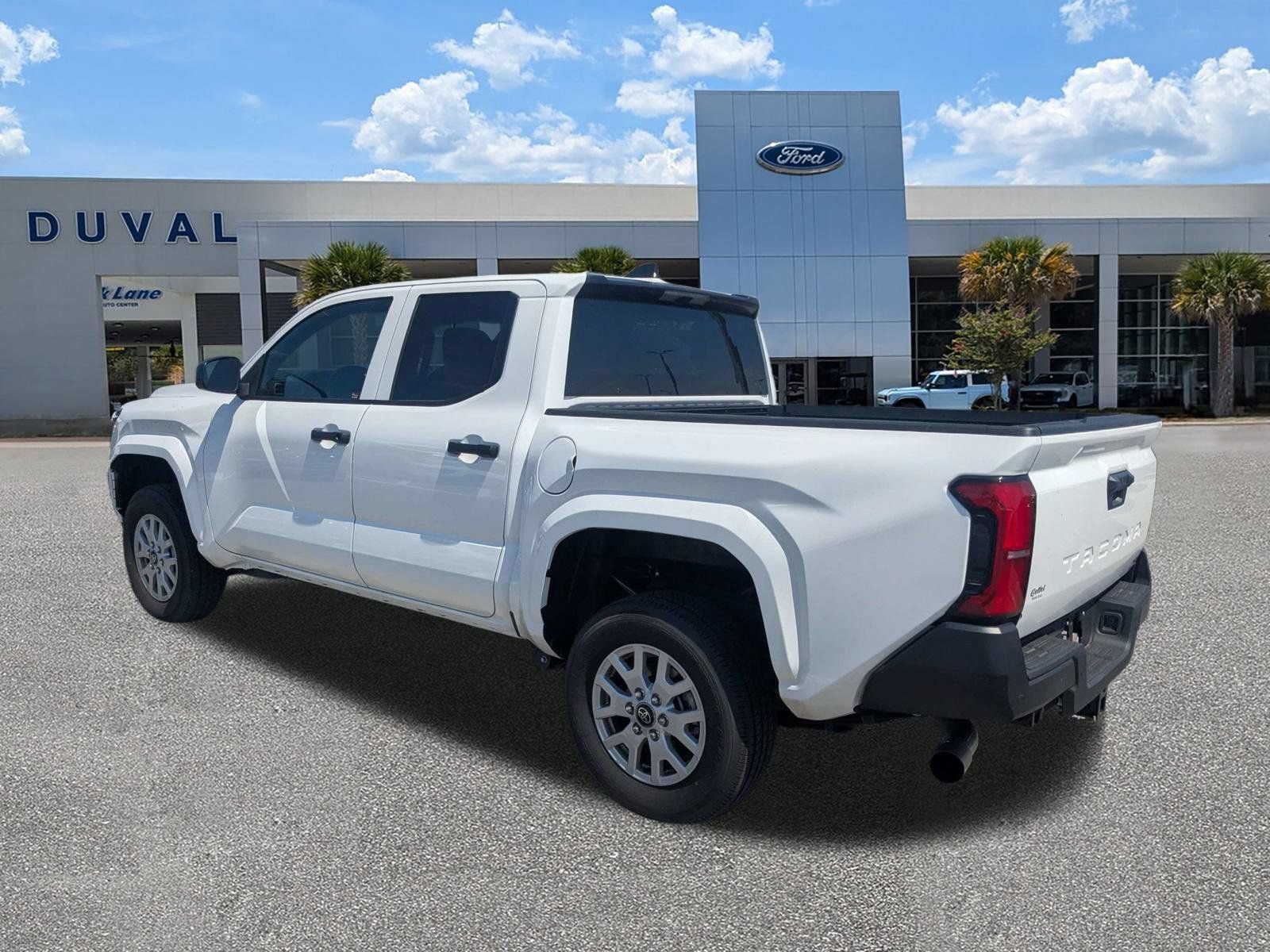 Used 2025 Toyota Tacoma SR w/ SR Upgrade Package RWD image 6