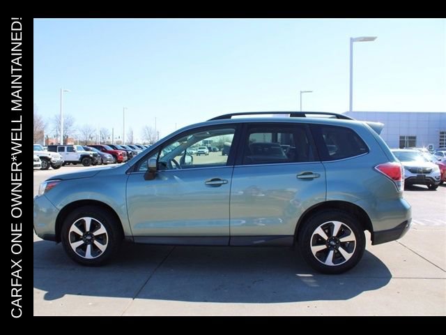 Used 2017 Subaru Forester 2.5i Limited AWD/4WD image 4