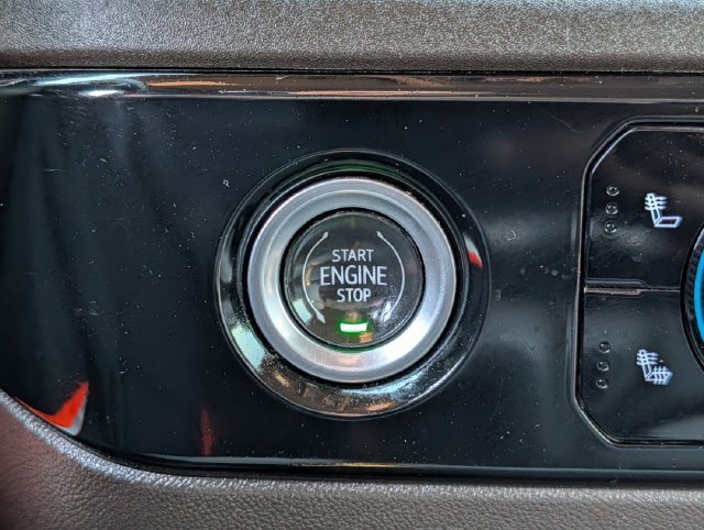 Used 2022 Chevrolet Silverado 1500 RST AWD/4WD image 19