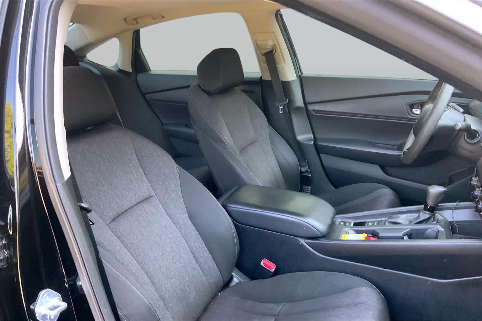 Used 2023 Honda Accord EX image 9