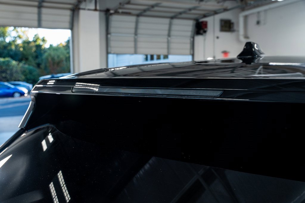 Used 2022 Rolls-Royce Cullinan Black Badge image 31