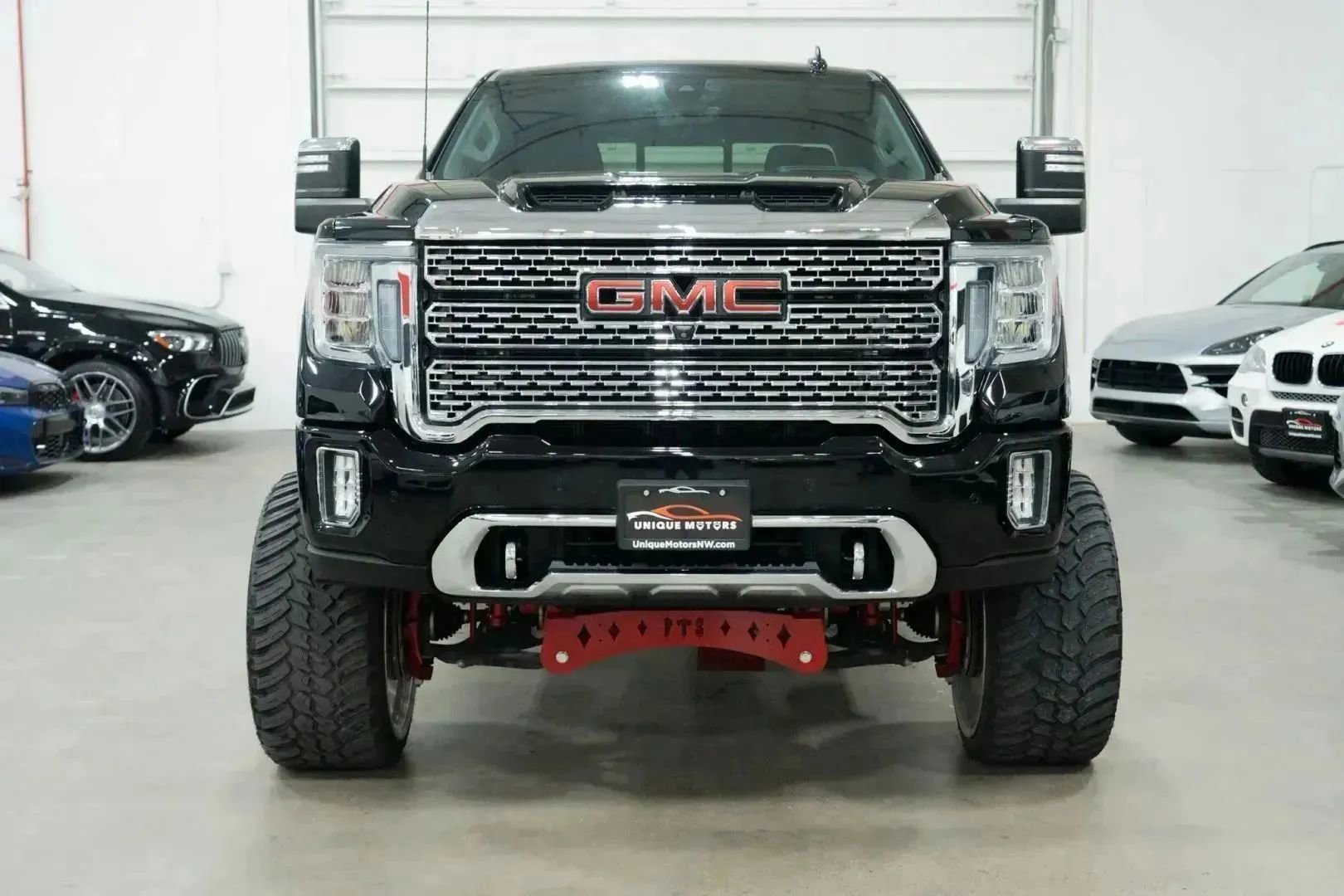 Used 2022 GMC Sierra 2500 Denali w/ Denali Ultimate Package image 2