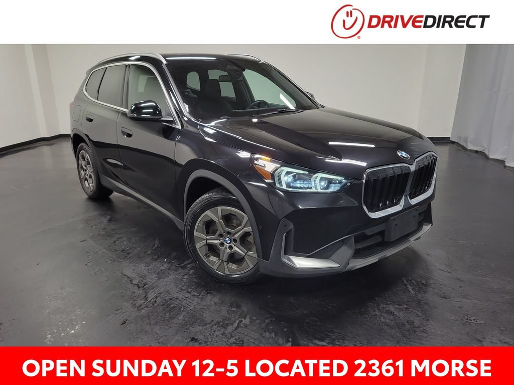 Used 2023 BMW X1 xDrive28i AWD/4WD image 1