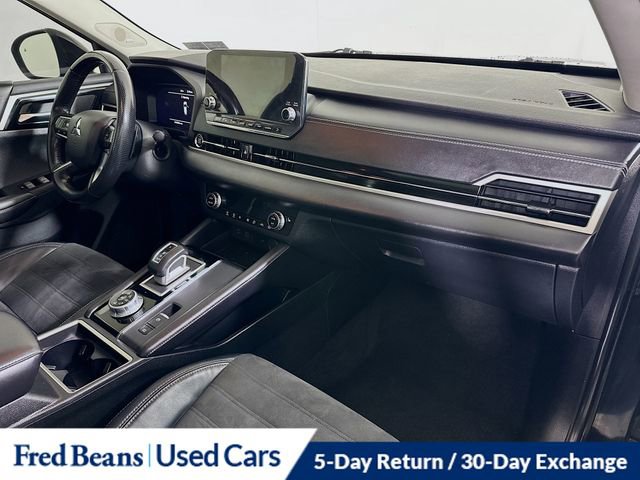 Used 2022 Mitsubishi Outlander SE image 31