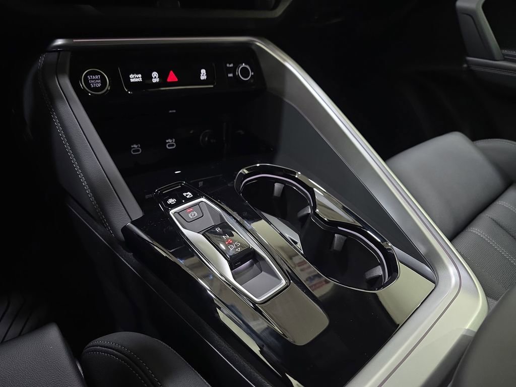 New 2026 Audi Q5 Prestige image 25
