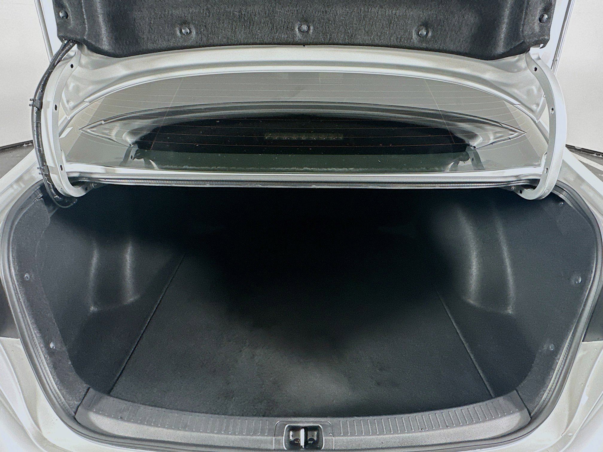 Used 2025 Toyota Corolla LE image 27