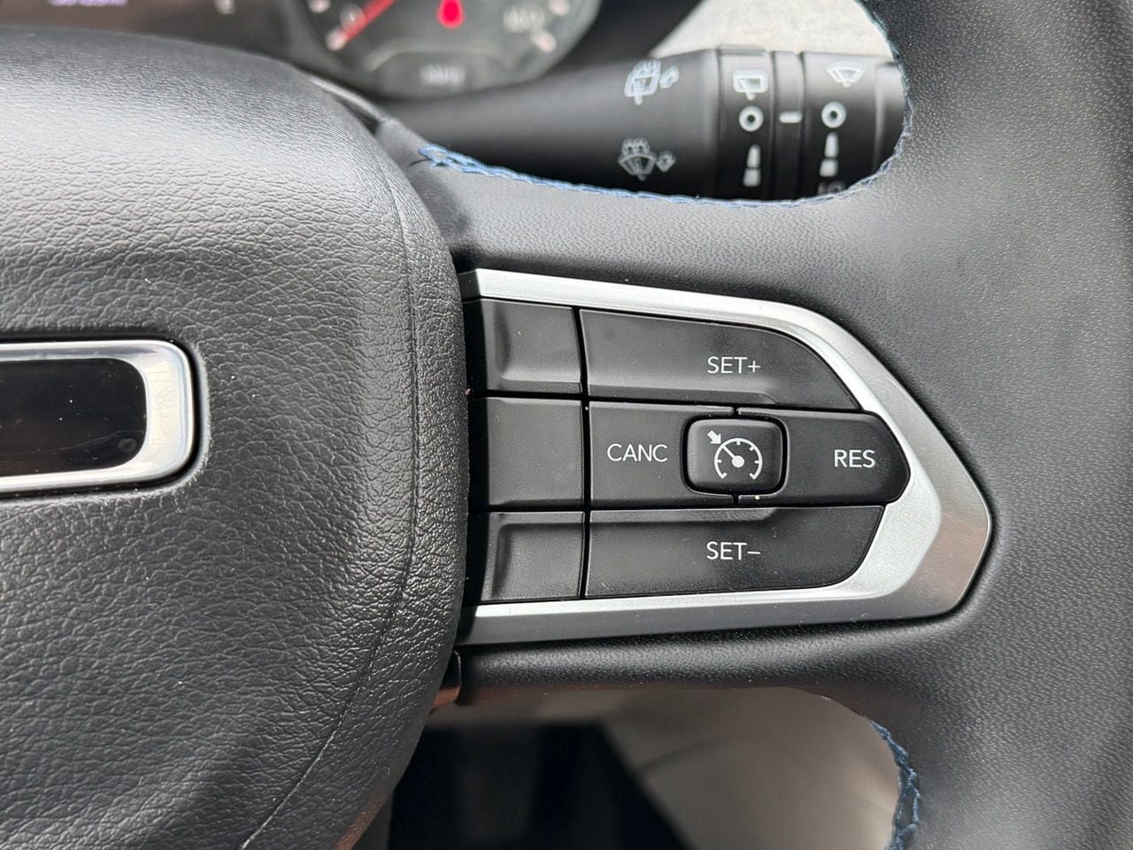 Used 2022 Jeep Compass Latitude w/ Sun and Sound Group FWD image 20