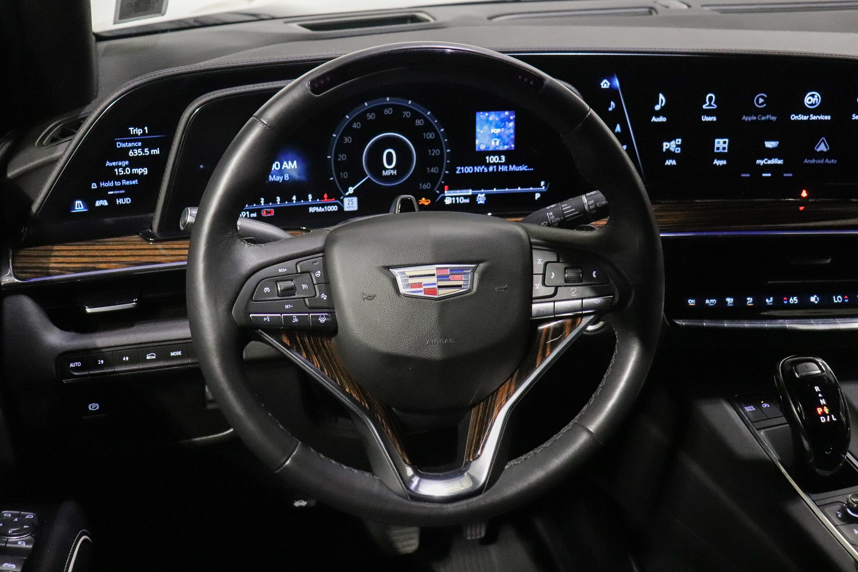 Used 2023 Cadillac Escalade ESV Premium Luxury AWD/4WD image 26