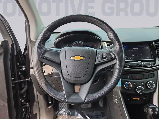 Used 2020 Chevrolet Trax LS w/ LPO, Protection Package AWD/4WD image 13