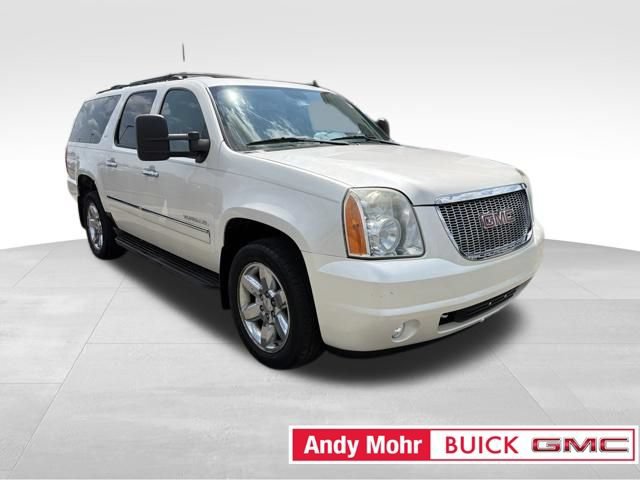 Used 2012 GMC Yukon XL SLT w/ SLT-2 Equipment Package AWD/4WD image 14