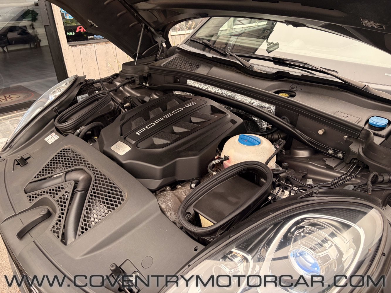 Used 2018 Porsche Macan S AWD/4WD image 12