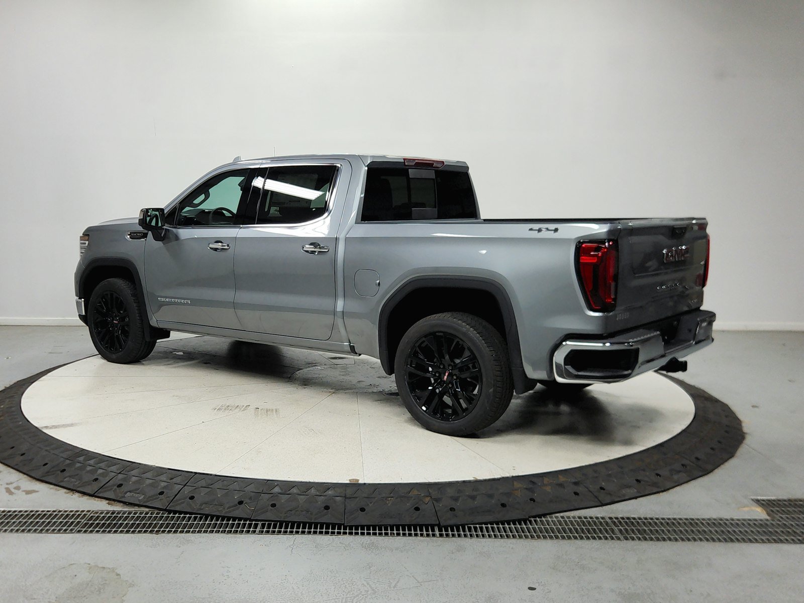 New 2026 GMC Sierra 1500 SLT w/ SLT Convenience Package AWD/4WD image 6