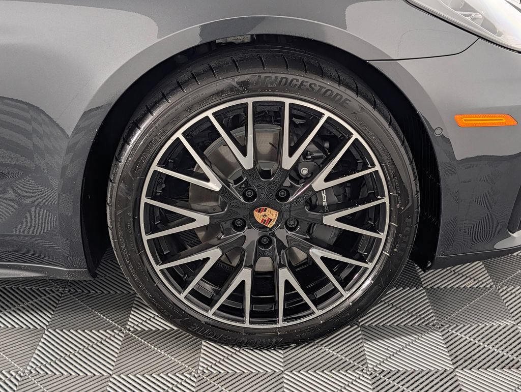 New 2026 Porsche Panamera 4 AWD/4WD image 14