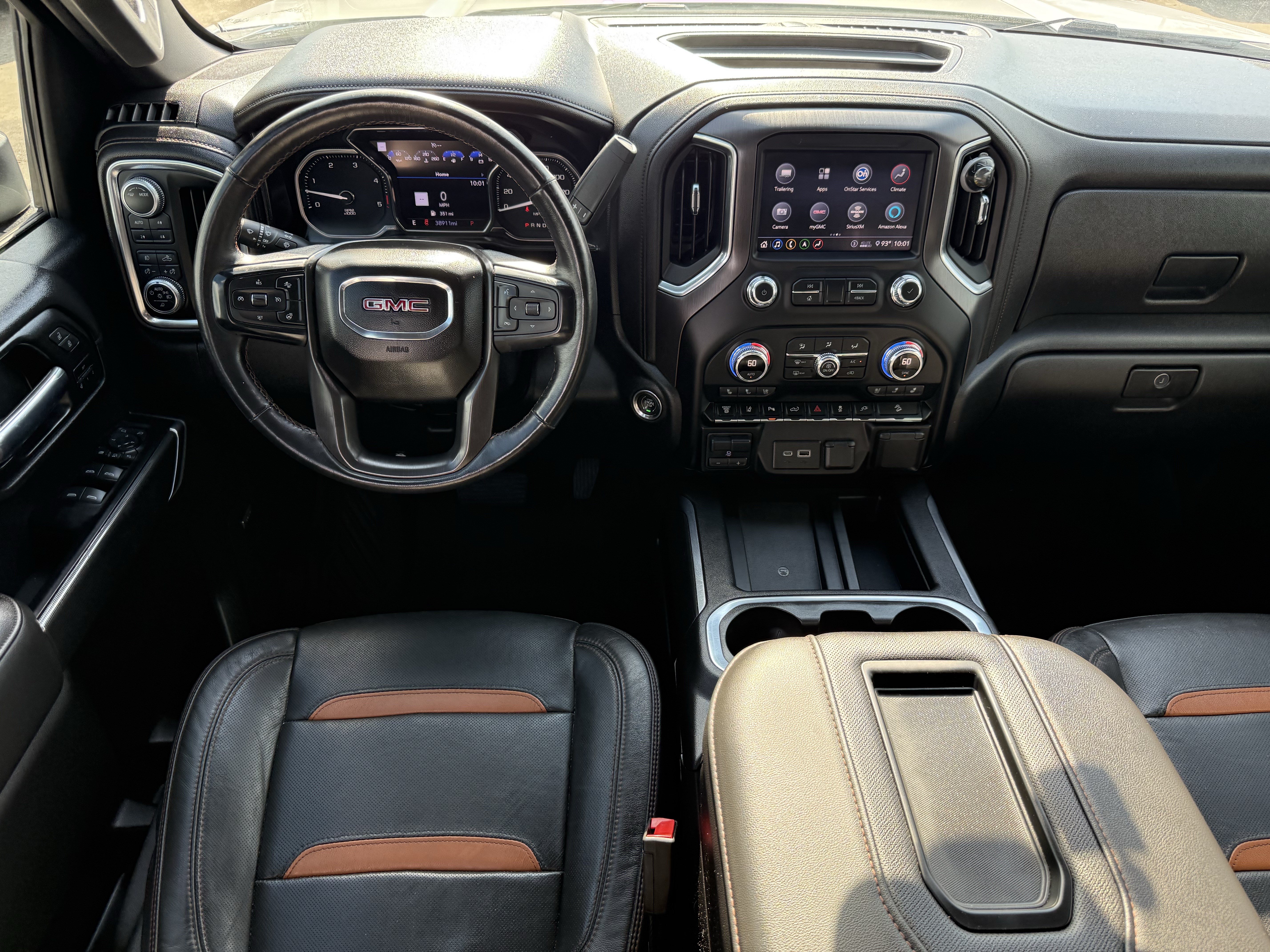 Used 2020 GMC Sierra 2500 AT4 w/ Technology Package AWD/4WD image 14