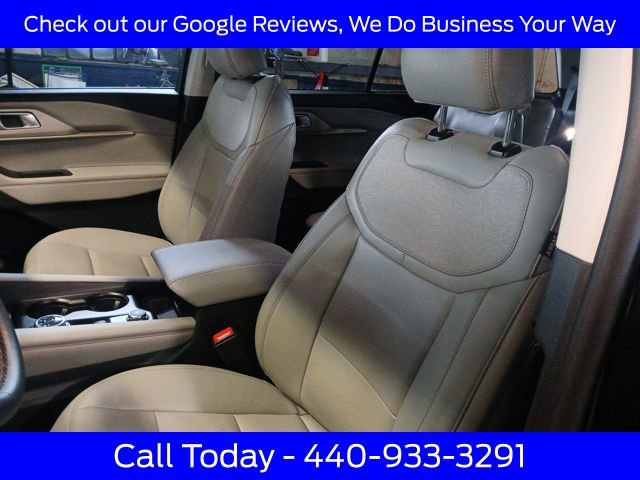 Used 2025 Ford Explorer Active w/ Active Comfort Package image 27