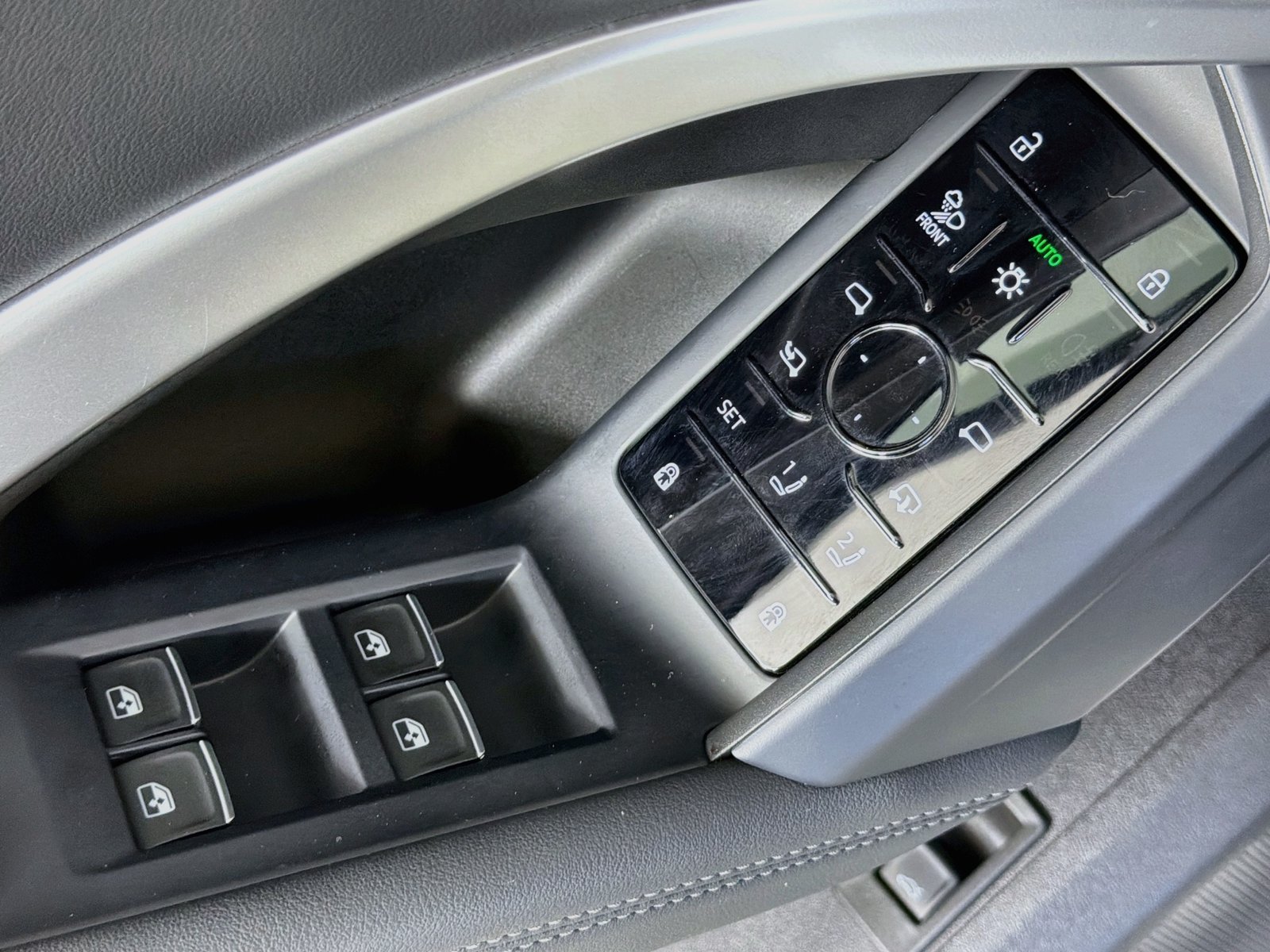 Certified 2025 Audi Q5 Premium AWD/4WD image 17