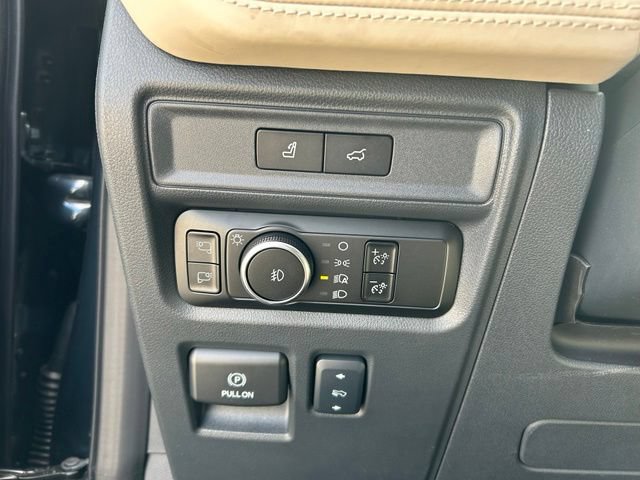 Used 2024 Ford Expedition Max Platinum AWD/4WD image 19