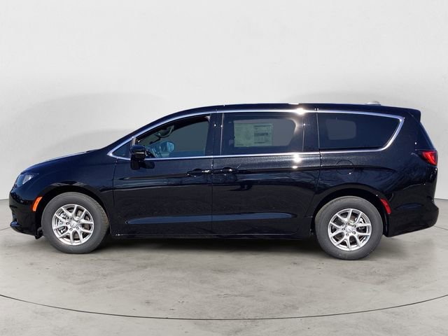 New 2026 Chrysler Voyager LX image 2