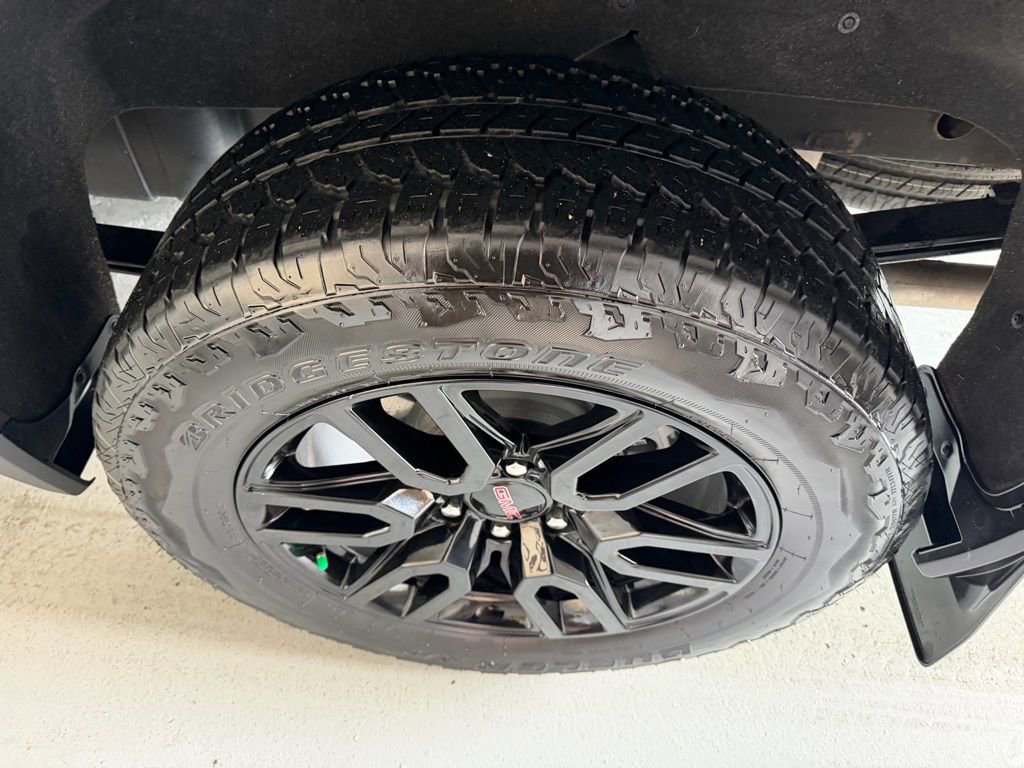 Used 2021 GMC Sierra 1500 Elevation w/ Preferred Package image 9